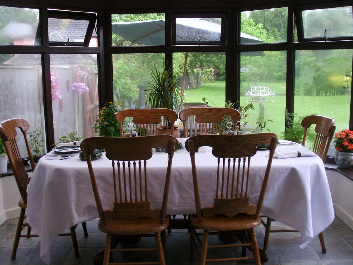 Barnfield B&B Saint Osyth Екстериор снимка