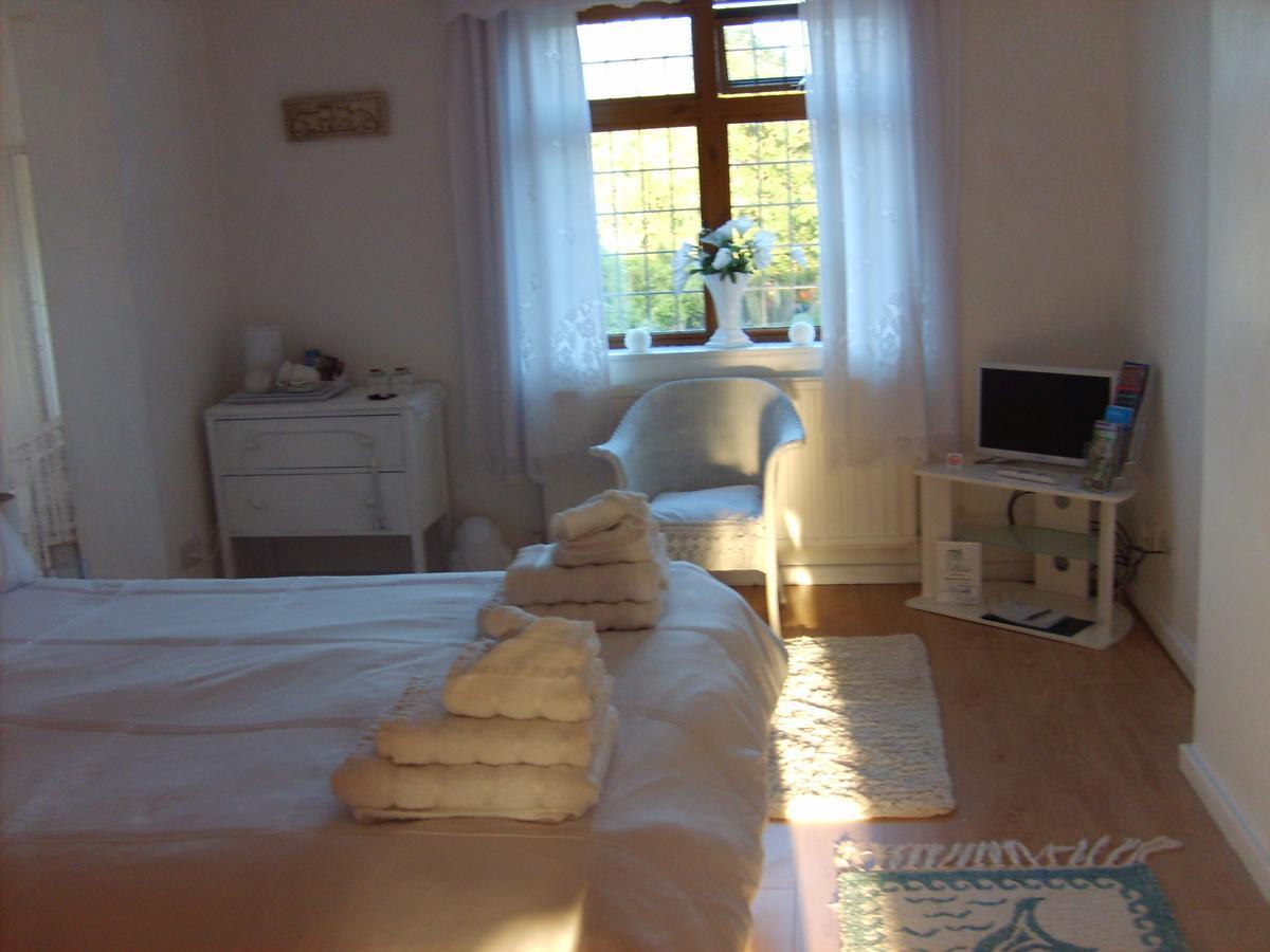 Barnfield B&B Saint Osyth Екстериор снимка